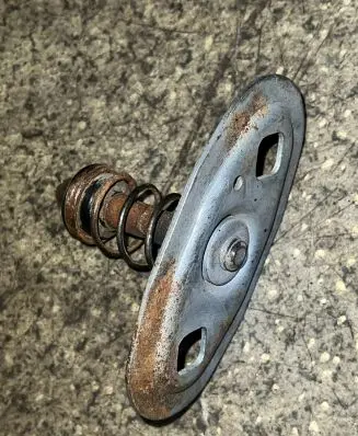 BMW 5 E39 Engine bonnet/hood lock/latch loop/hook 8176594