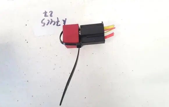 Renault Scenic II - Grand scenic II Other relay 8200253922