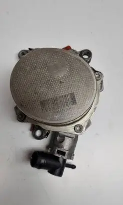 Nissan Qashqai Vacuum pump 146503760R