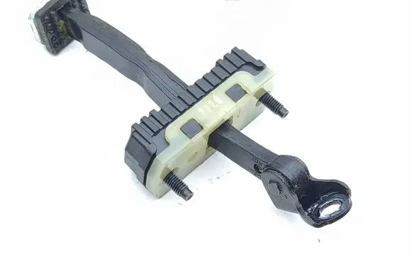 KIA Sportage Rear door check strap stopper