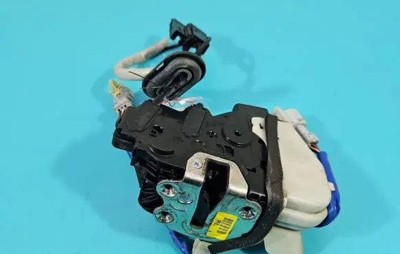 KIA Optima Front door lock 81320-D4090 IMPRK1442112