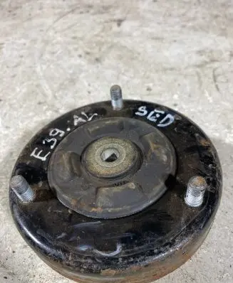 BMW 5 E39 Rear coil spring rubber mount 
