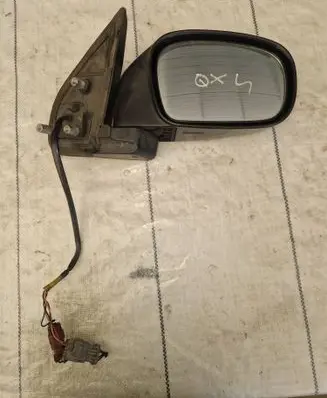 Nissan Pathfinder R50 Front door electric wing mirror Ichikoh8251