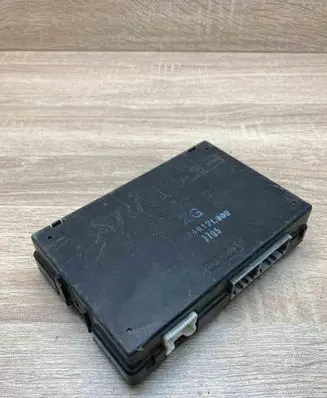 Nissan Almera Fuse module 284912L900 7705