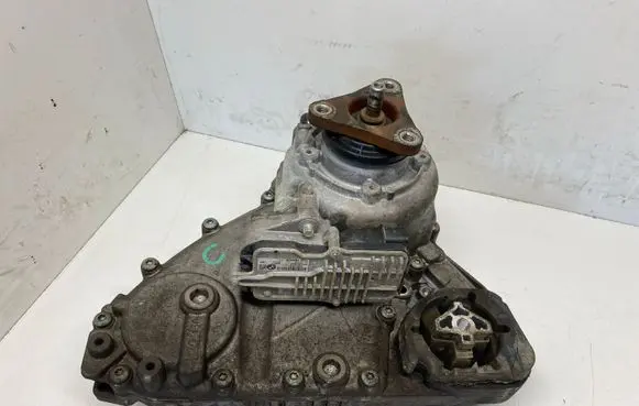 BMW X5 E70 Gearbox transfer box case 7635753