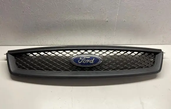 Ford Focus Front grill 4M518138AE 4M518200AJ 4M518200B0