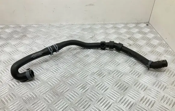 Engine coolant pipe/hose