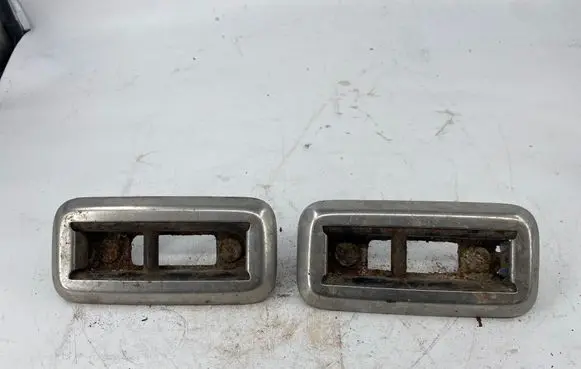 Volkswagen Transporter - Caravelle T5 Rear seat rail trim cover
