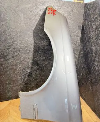 Mercedes-Benz E W211 Fender 