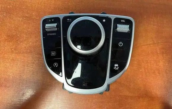 Mercedes-Benz C W205 Head unit multimedia control A2059006115 A2059020104 A2059015609
