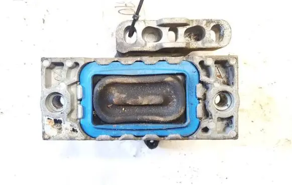 Engine mount bracket