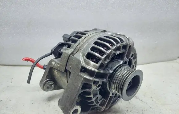 Opel Astra H Generator/alternator 0124415005 90561168