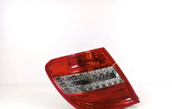 Mercedes-Benz C W204 Rear/tail lights A2048203964