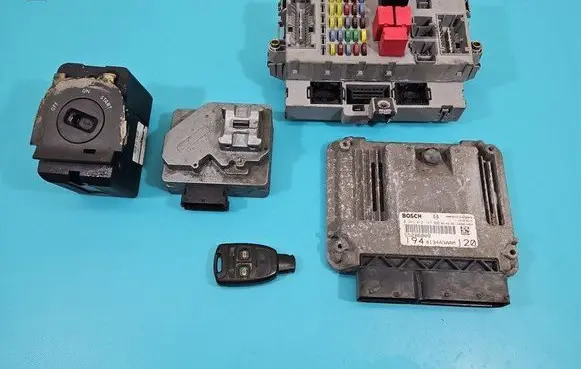 Fiat Croma Engine control unit/module ECU 0281012147 IMPRK1503900
