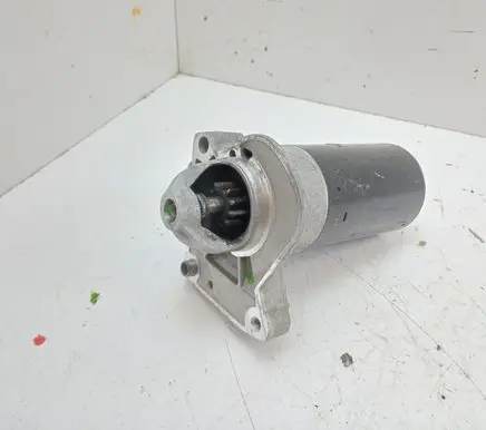 BMW 1 F20 F21 Starter motor 7638192 0001138062