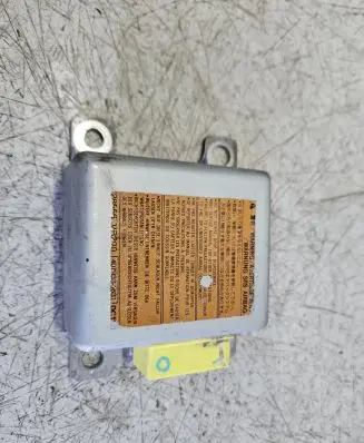 Nissan Patrol Y61 Airbag control unit/module 4079331631