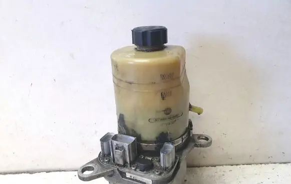 Ford Focus C-MAX Power steering pump 