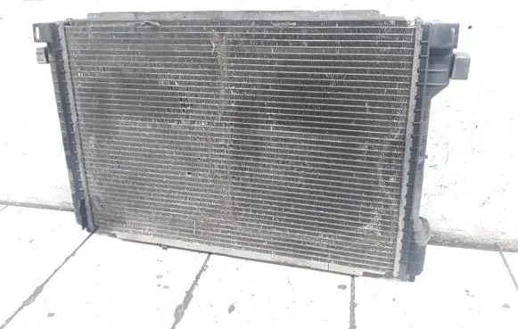 Opel Omega B1 Coolant radiator 52463051