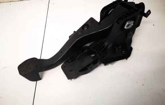 Seat Leon (5F) Brake pedal 5Q2721058BT