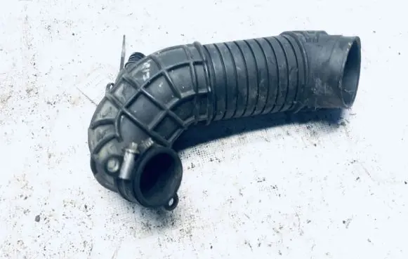 Audi A4 S4 B7 8E 8H Air intake hose/pipe 8e0129615j vcb416667