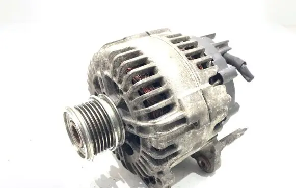 Volkswagen PASSAT B6 Generator/alternator 06F903023C