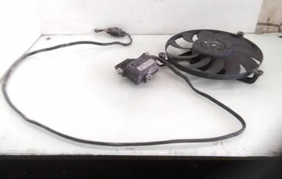 Volkswagen Phaeton Electric radiator cooling fan 885002222