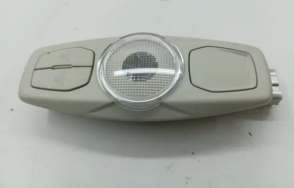 Ford Focus Rear seat light AM5113K767