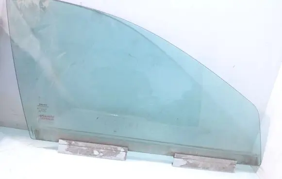 Volvo S60 Front door window glass four-door AS2