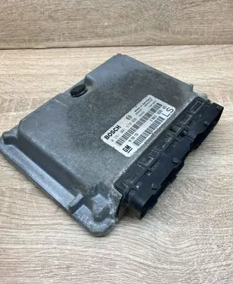 Opel Astra G Engine control unit/module ECU 90589736 0281001670