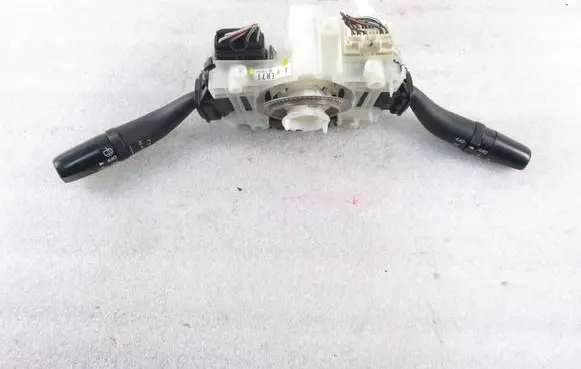 Mazda CX-7 Wiper turn signal indicator stalk/switch EH7117G701