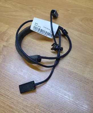 Volvo XC90 USB socket connector 31300172