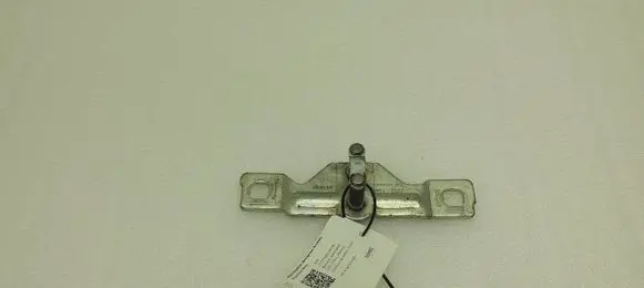 Audi TT TTS Mk2 Loading door lock loop/hook striker 8P4827507
