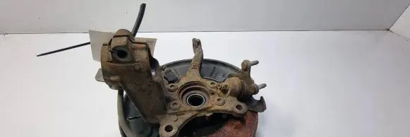 Volkswagen Touran I Front wheel hub spindle knuckle