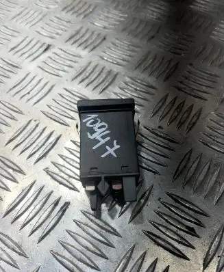 Volkswagen Golf IV Hazard light switch 3B0953235D