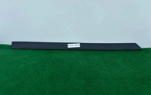KIA Carens III Front door trim (molding) A4271ADE00