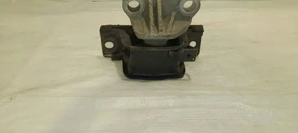 Opel Corsa E Engine mount vacuum valve 13371838