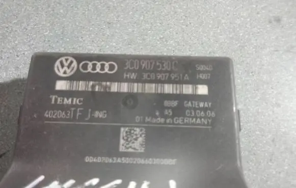 Volkswagen PASSAT B6 Gateway control module 3C0907530C 3C0907951A 402063T