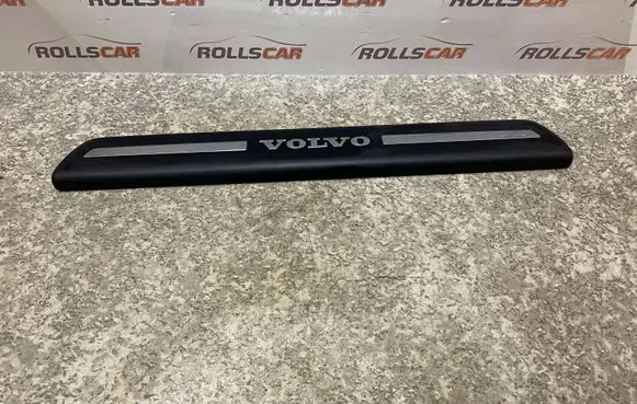 Volvo V50 Front sill trim cover 30744287 08622671