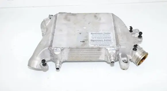 BMW 7 G11 G12 Intercooler radiator 8575430 17518575430