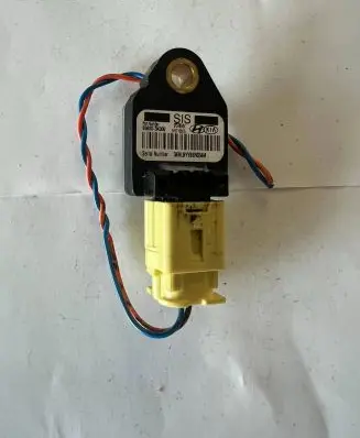 Hyundai i30 Airbag deployment crash/impact sensor 95920-3K000