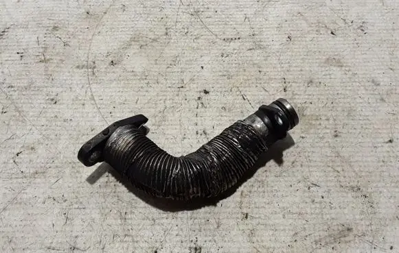 BMW 5 G30 G31 Turbo turbocharger oiling pipe/hose 8513617