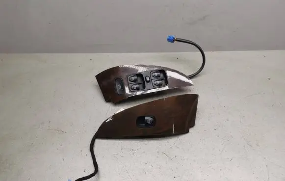 Mercedes-Benz C W203 Electric window control switch A2038210679 A2038200210