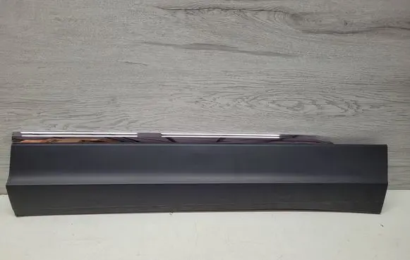 Volkswagen Tiguan Front door trim (molding) 5NA854940AB
