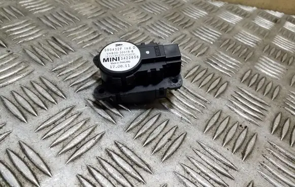 Mini Cooper Countryman R60 Air flap motor/actuator 990432F VHB3030018B 3422658