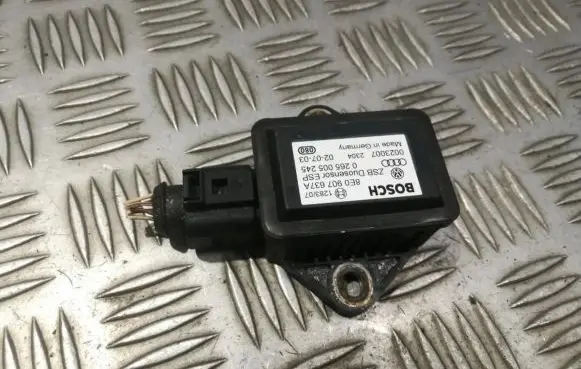 Audi A8 S8 D3 4E ESP acceleration yaw rate sensor 8E0907637A 0265005245
