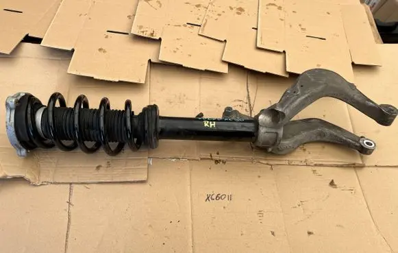 Volvo XC60 Front shock absorber/damper P32213633