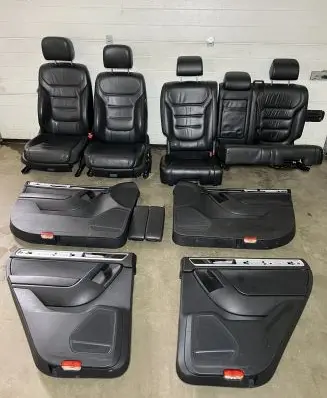 Seat set