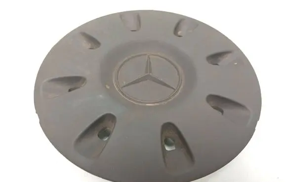 Mercedes-Benz Vito Viano W639 Original wheel cap A6394010825