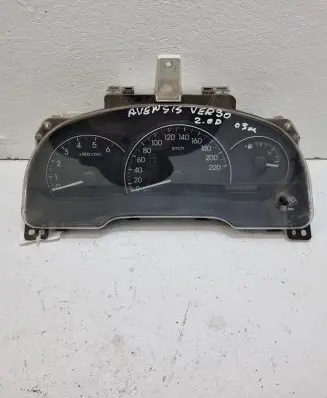 Toyota Avensis Verso Speedometer (instrument cluster) 8380044530