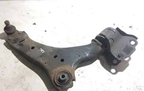 Volvo XC60 Front lower control arm/wishbone